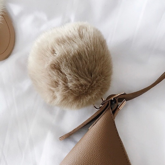 🆕 PROVENCE Floral Embroidered Bag - Picture 5 of 8